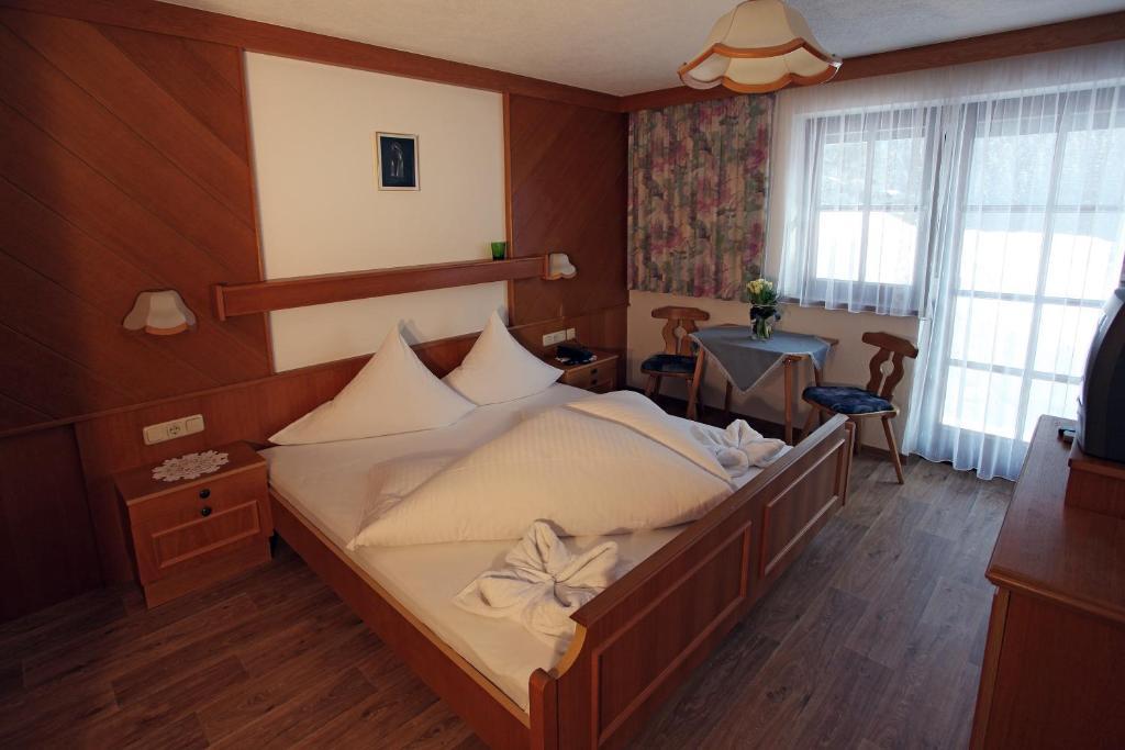 ホテル Haus Helga カップル 部屋 写真